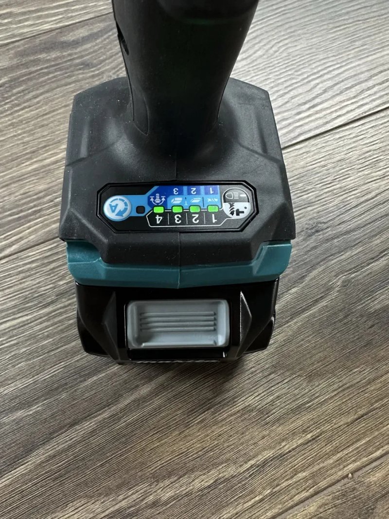Набір акумуляторних шуруповертів Makita GT200D.40v.Оригінал — фото 7