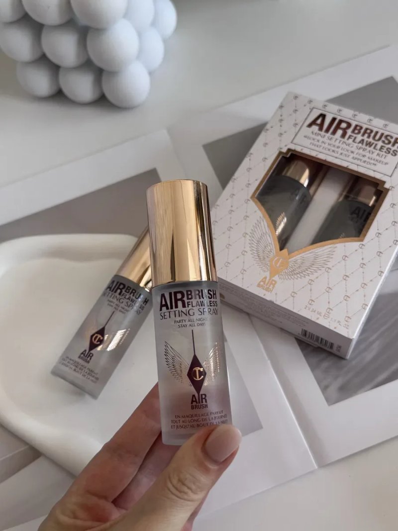 Набір фіксаторів для макіяжу  Charlotte Tilbury Airbrush Flawless — фото 3