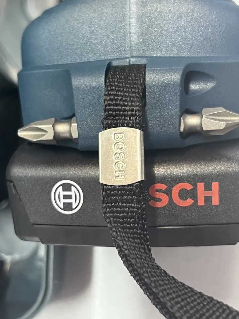 Набір профес Акумуляторний гвинтокрут Bosch18  GDX 180-LI 2х2.0 Ач +зп — фото 5