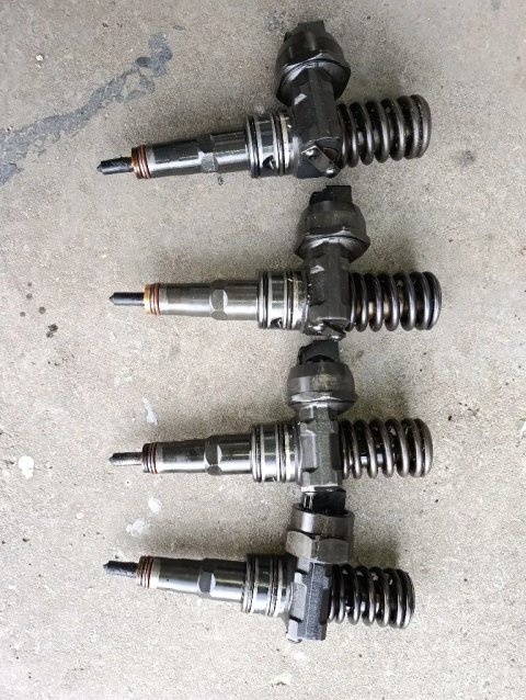 Насос-форсунки Bosch 1.9 TDI / 2.0 TDI )VAG) — 0414720037  0414720015