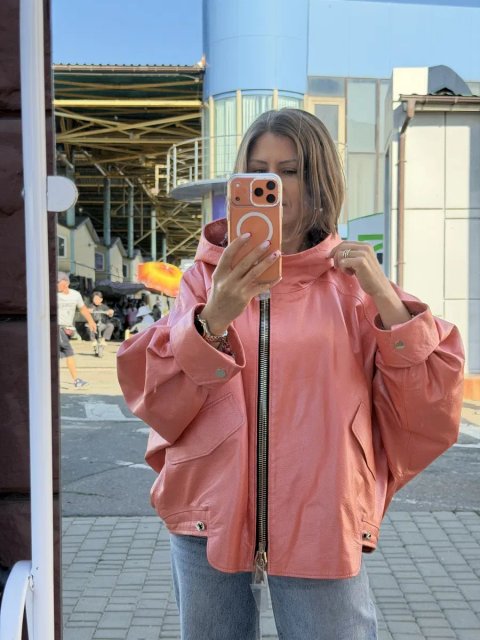 Натуральна шкіряна куртка бомбер з капюшоном бомбер на змійці летюча миша демісезонна жіноча куртка туреччина нова