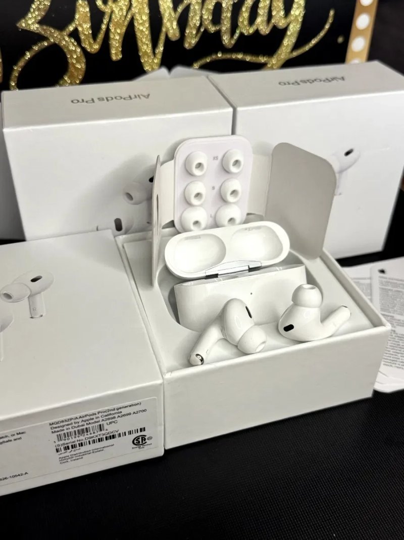 Навушники Apple AirPods Pro 2 Generation — фото 3