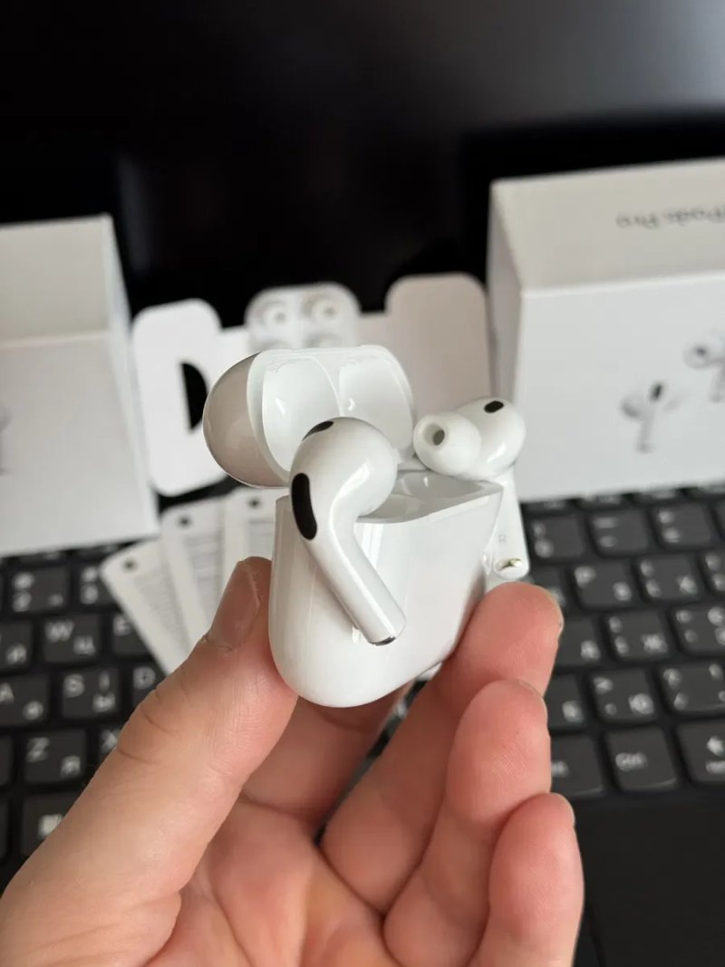 Навушники Apple AirPods Pro 3 Generation — фото 2