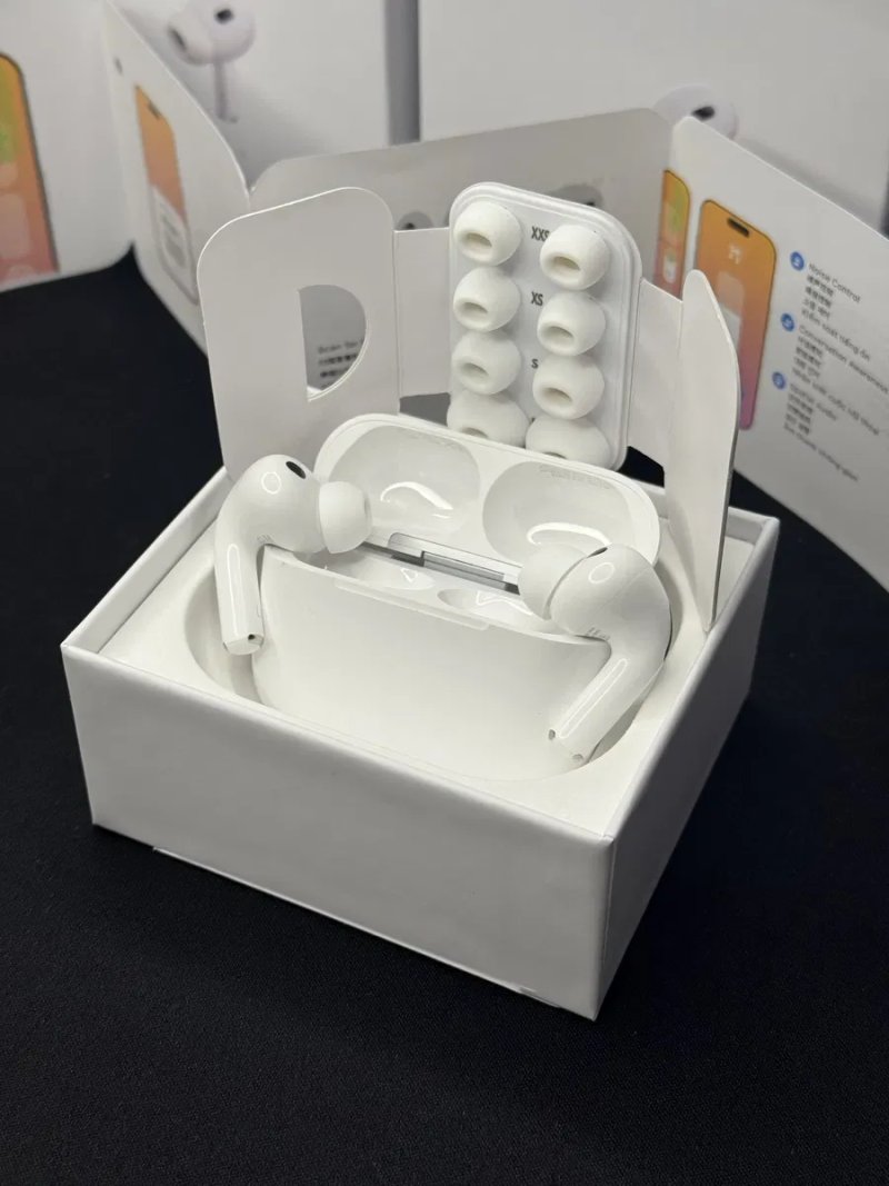 Навушники Apple AirPods Pro 3 Generation — фото 2