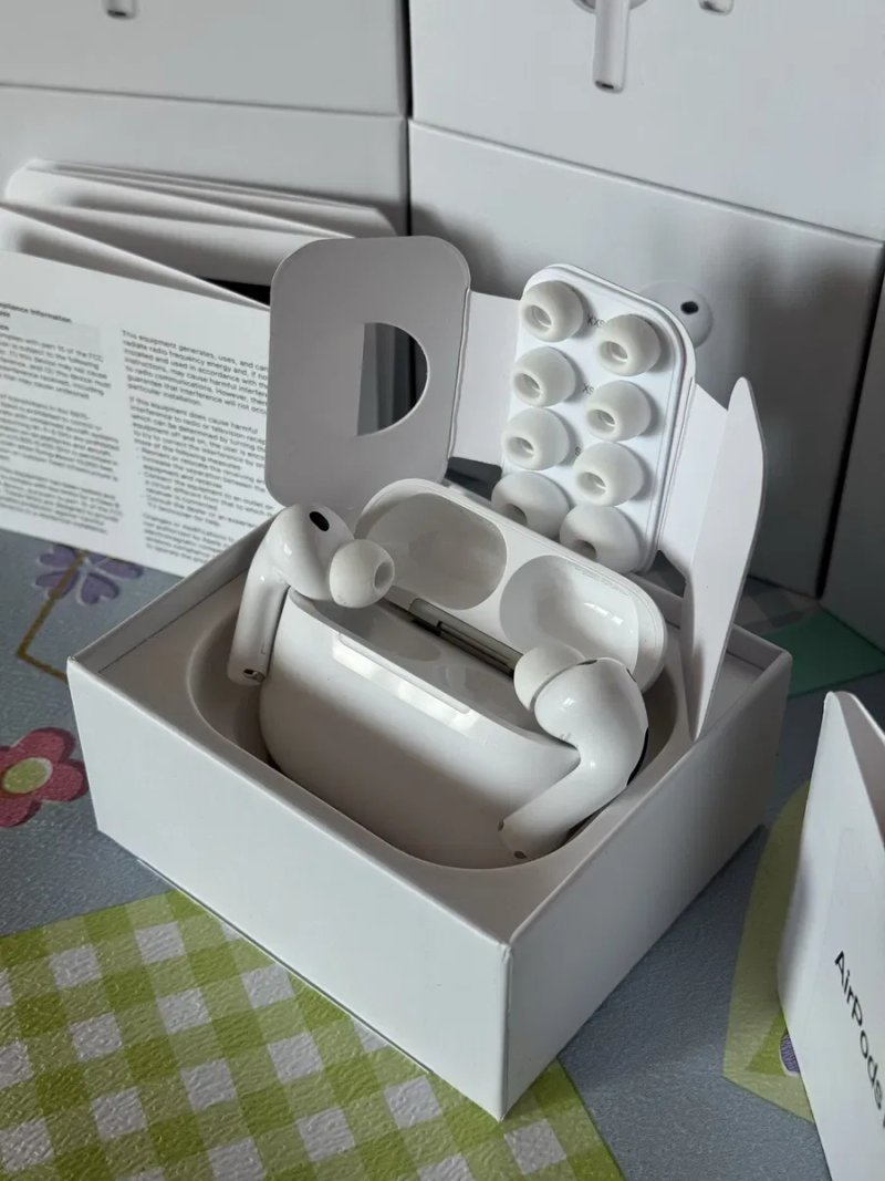 Навушники Apple AirPods Pro 3 Generation (Шумоподавлення) — фото 2