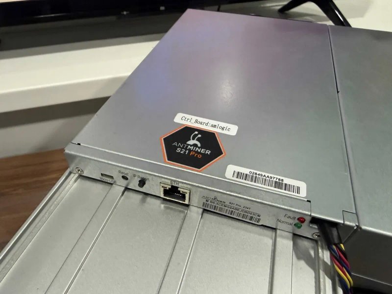 НАЯВНІСТЬ! NEW Asic Antminer S21 Pro 234 Th, Amlogic, Асік + Гарантія — фото 3
