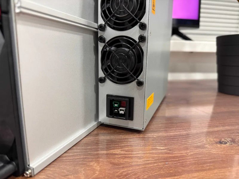 НАЯВНІСТЬ! NEW Asic Antminer S21 Pro 234 Th, Amlogic, Асік + Гарантія — фото 4