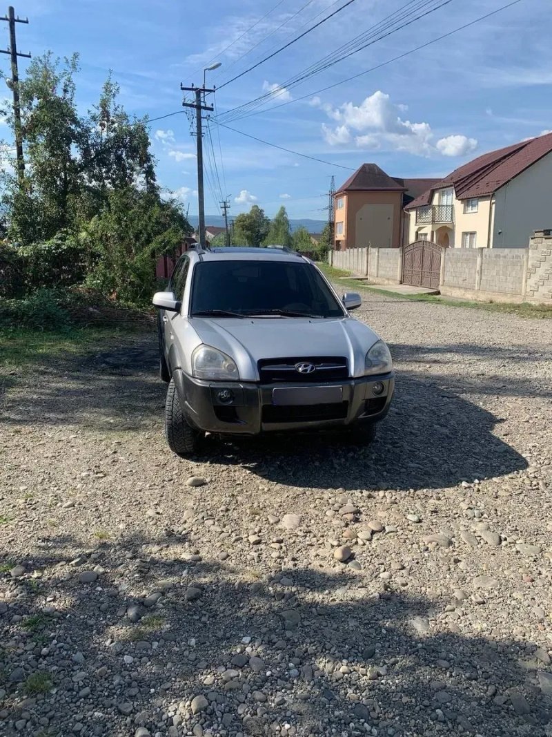 Нерозмитнений Hyundai Tucson 2.0 4×4 — фото 3