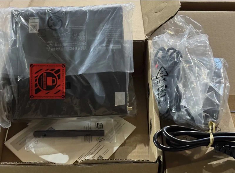 Неттоп Lenovo ThinkCentre M70q Gen 6 (13A4000NCK) Intel Core Ultra 5 225T/16/512 — фото 2