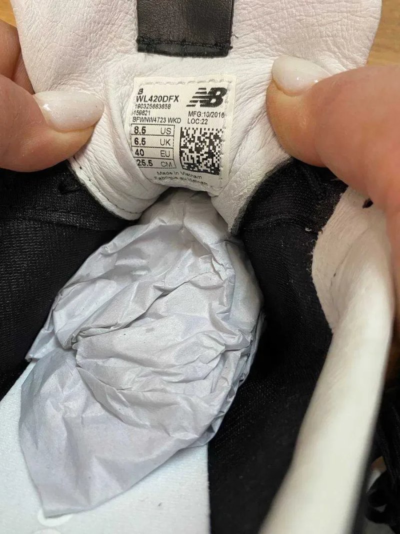 New Balance 420 оригінал кросівки 40 розмір чорні WL420DFX — фото 6