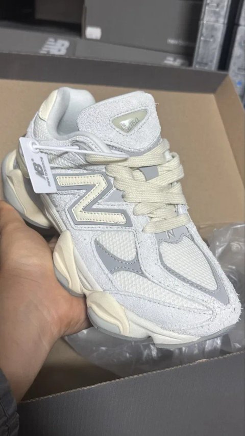 New balance 9060