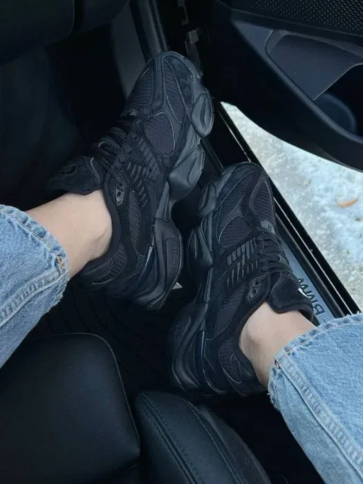 New Balance 9060 Triple Black кросівки ню беланс 9060 чорні — фото 3