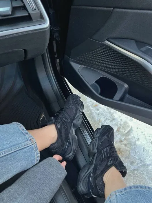 New Balance 9060 Triple Black кросівки ню беланс 9060 чорні — фото 6