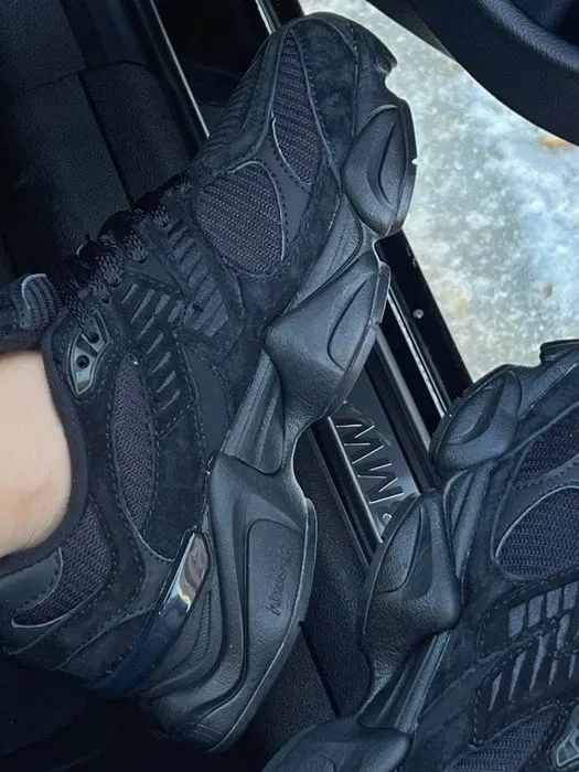 New Balance 9060 Triple Black кросівки ню беланс 9060 чорні — фото 7