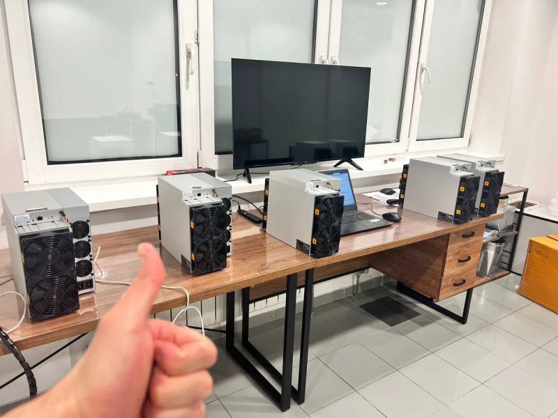 NEW Майнер! Asic Bitmain Antminer S21 188 Th miner + Гарантія — фото 8