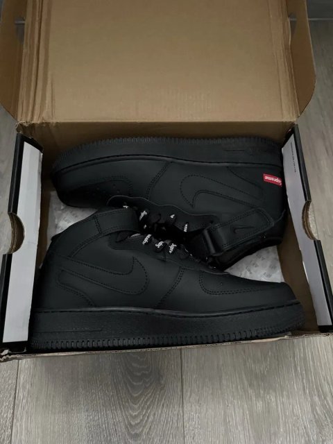Nike Air Force 1 x Supreme