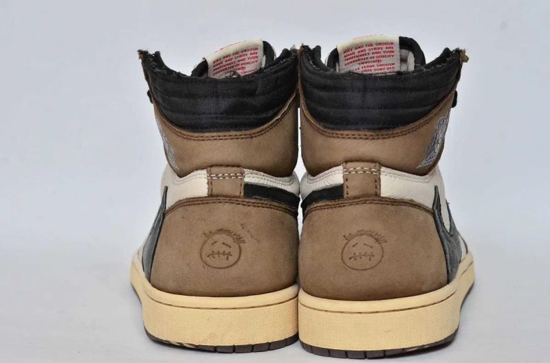 Nike Air Jordan 1 Retro High 42,5р кроссовки джордан — фото 2