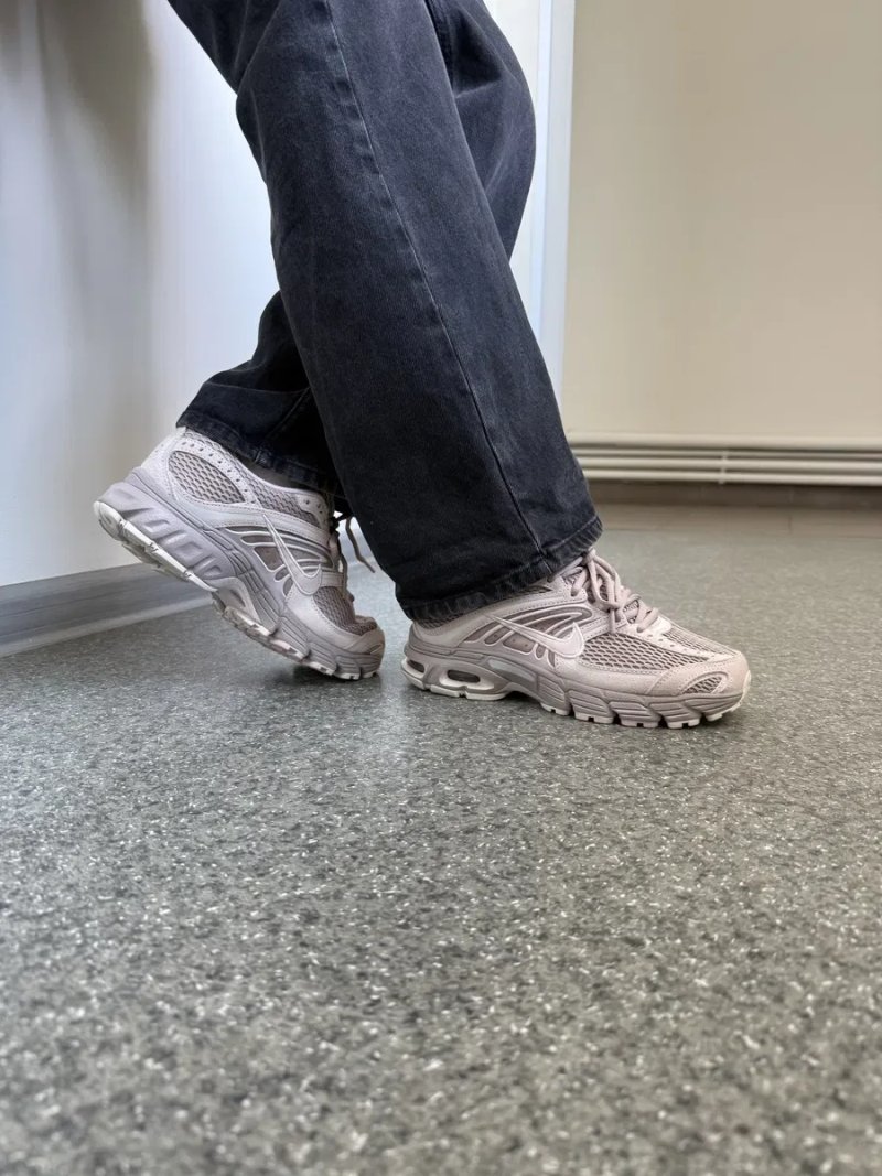 Nike Air Max Moto 2K IM9570-200 Оригінал Нові 36.5 до 40 — фото 2