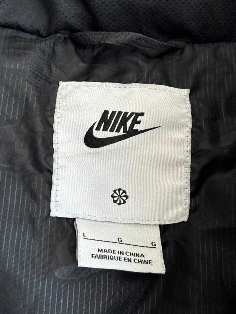 Nike Club Puffer Vest Sportswear Club Primaloft Black Size L Л Розмір Найк Чорна Чоловіча Жилетка Дута Безрукавка Жилет Куртка Без Рукавів Оригінал — фото 7