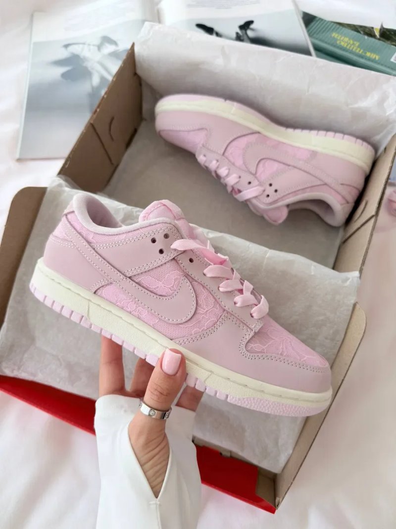 Nike Dunk Low Lace Pack Pink Regal жіночі кросівки найк данк рожеві — фото 4