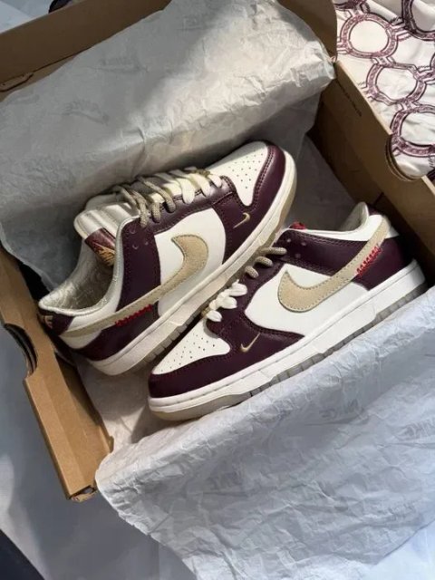 Nike Dunk Low LX White Maroon жіночі кросівки найк данк бордові