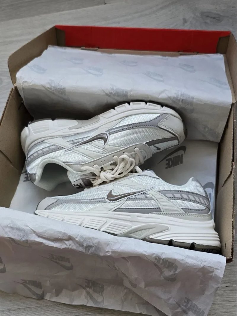 Nike Initiator Beige Brown трендові жіночі кросівки найк інітіатор — фото 2