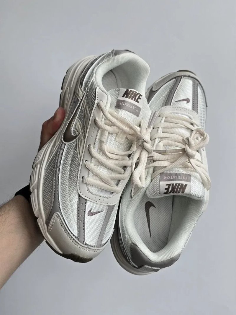Nike Initiator Beige Brown трендові жіночі кросівки найк інітіатор — фото 5