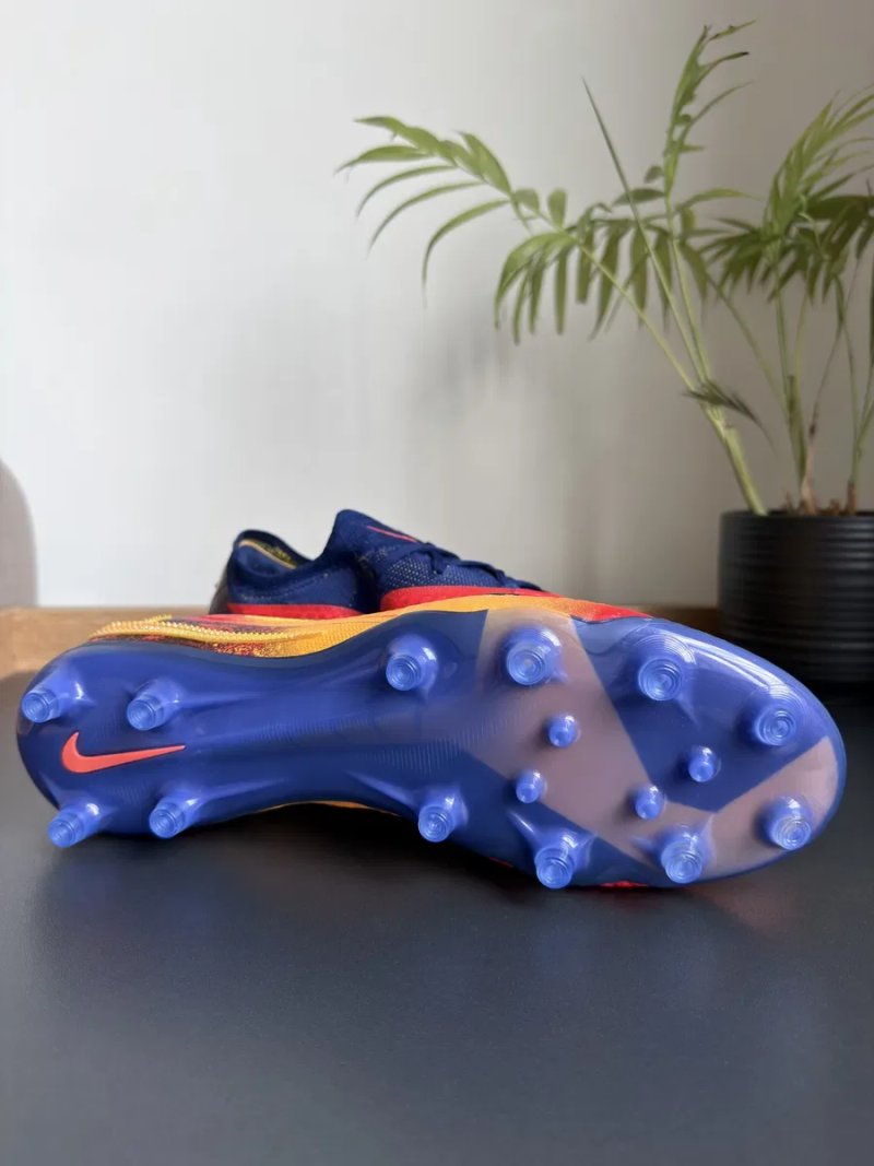 Nike Phantom 6 Low Elite Ag EH оригінал бутси чоловічі розмір 44.5 (28.5см) 45 (29см) та 46 (30см) нові IH1784-800 — фото 2