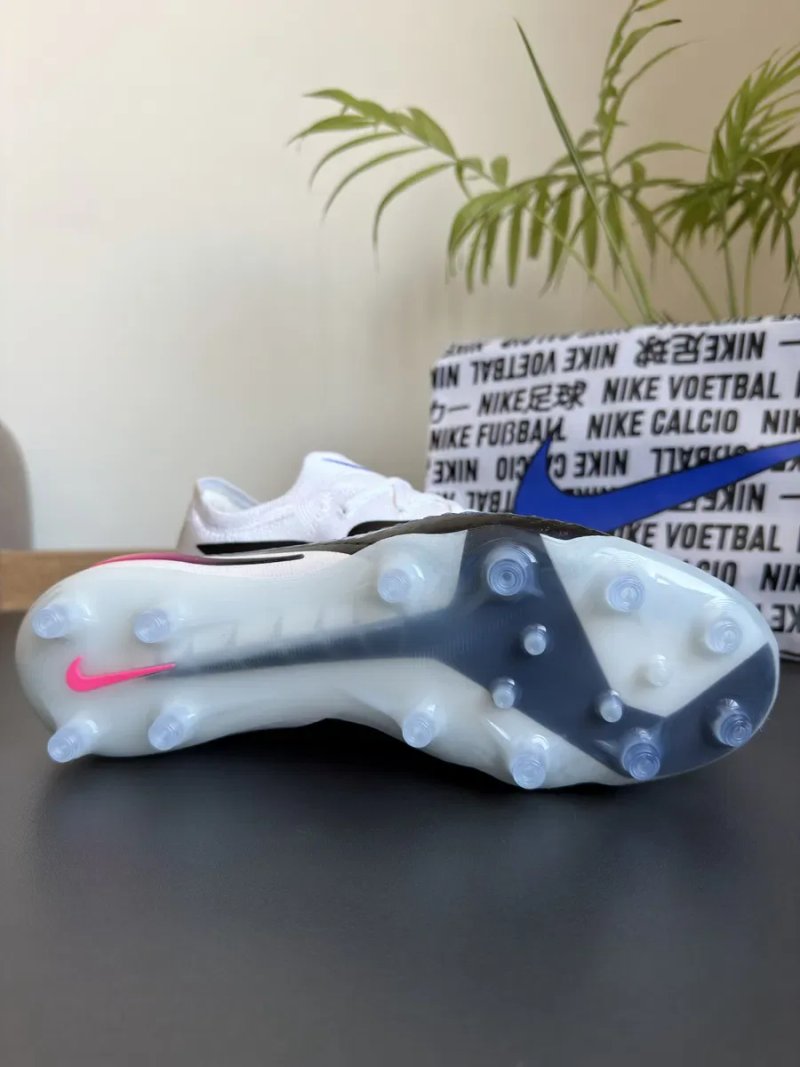 Nike Phantom 6 Low Elite AG оригінал бутси чоловічі розмір 39 (24.5см) 40 (25см) 40.5 (25.5см) 41 (26см) нові HQ2335-446 — фото 2