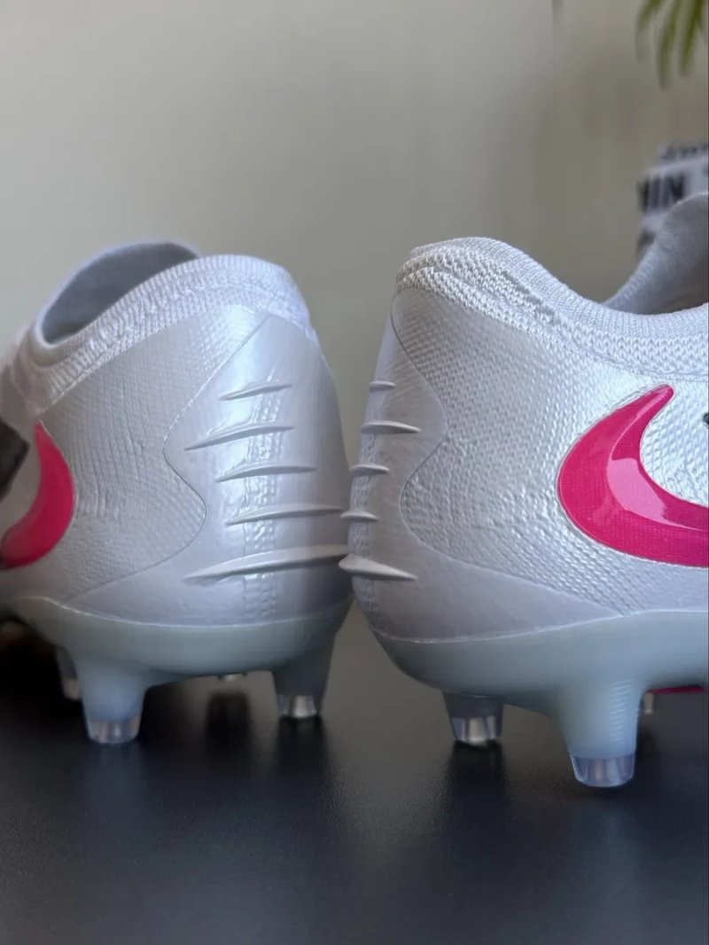 Nike Phantom 6 Low Elite AG оригінал бутси чоловічі розмір 39 (24.5см) 40 (25см) 40.5 (25.5см) 41 (26см) нові HQ2335-446 — фото 7