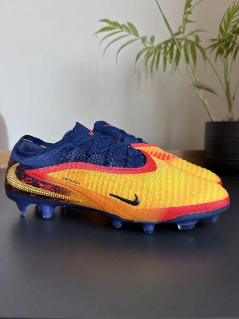 Nike Phantom 6 Low Elite Fg оригінал бутси розмір 40 (25см) нові HQ2332-800