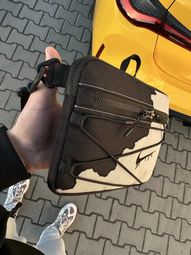 Nike Rift Bag месенджер через плече — фото 4