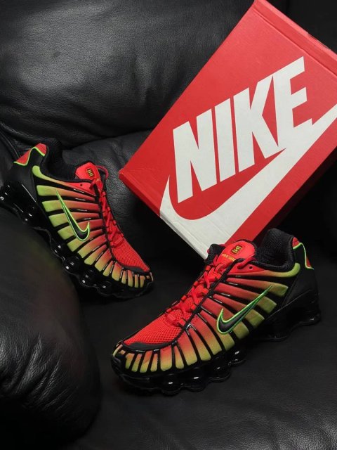 Nike Shox TL Size : 42 (28 см)