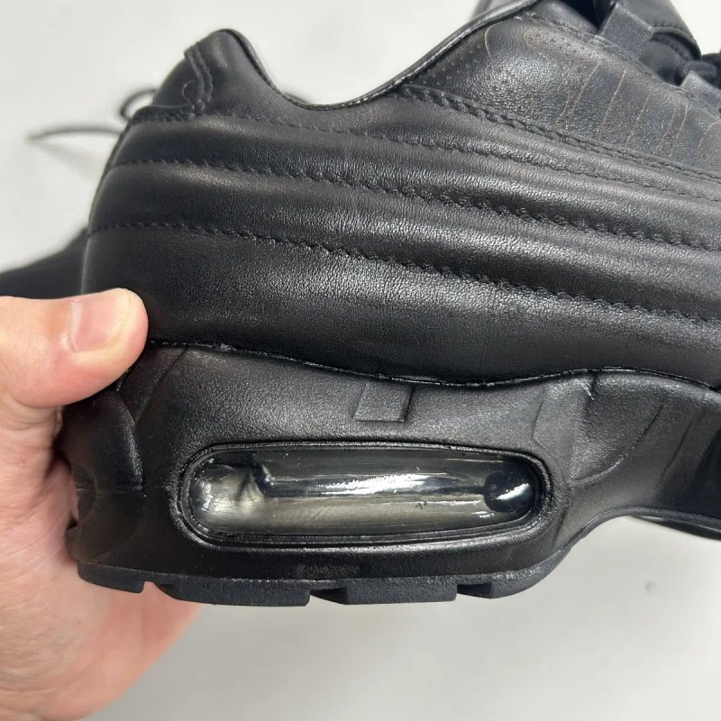 Nike x Supreme 95 air max leather lux найк суприм 95 аір макс чорні кросовки шкіра vetements balenciaga rick hedi dior ysl if6w9 number nine — фото 2