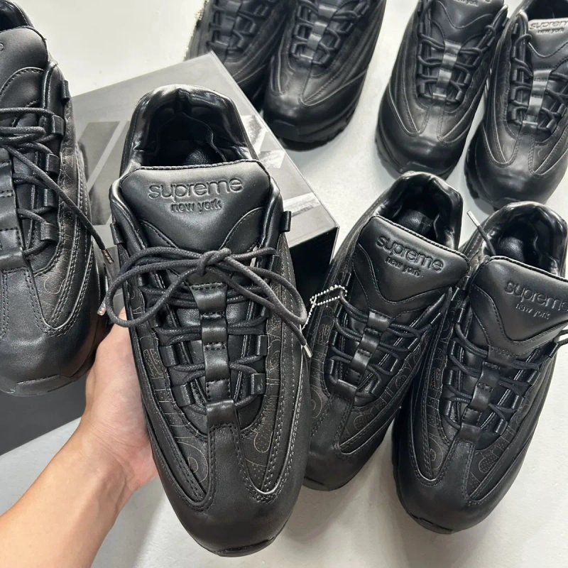 Nike x Supreme 95 air max leather lux найк суприм 95 аір макс чорні кросовки шкіра vetements balenciaga rick hedi dior ysl if6w9 number nine — фото 5
