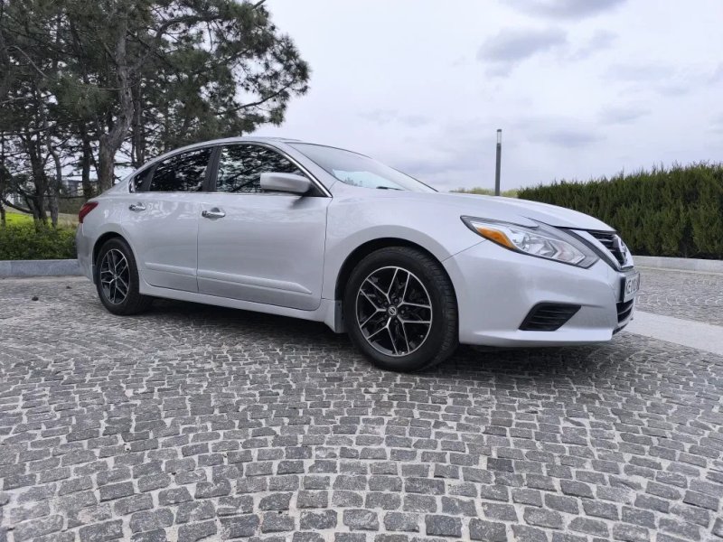 Nissan Altima SV — фото 4