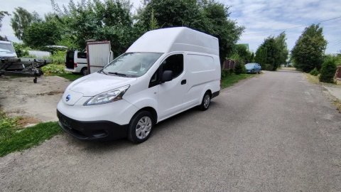 Nissan e -nv200 електричний