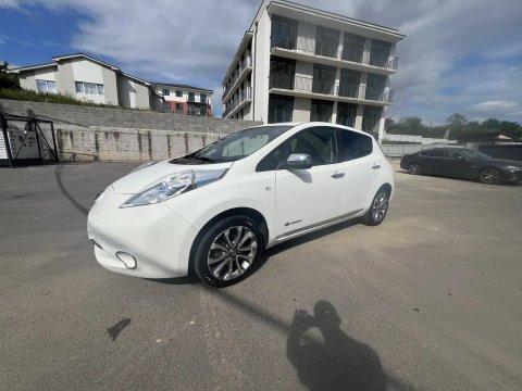 Nissan leaf продаж електрички з європи