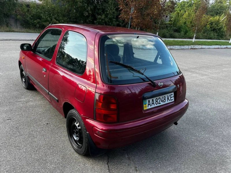 Nissan Micra 1.0 бензин АКПП — фото 6