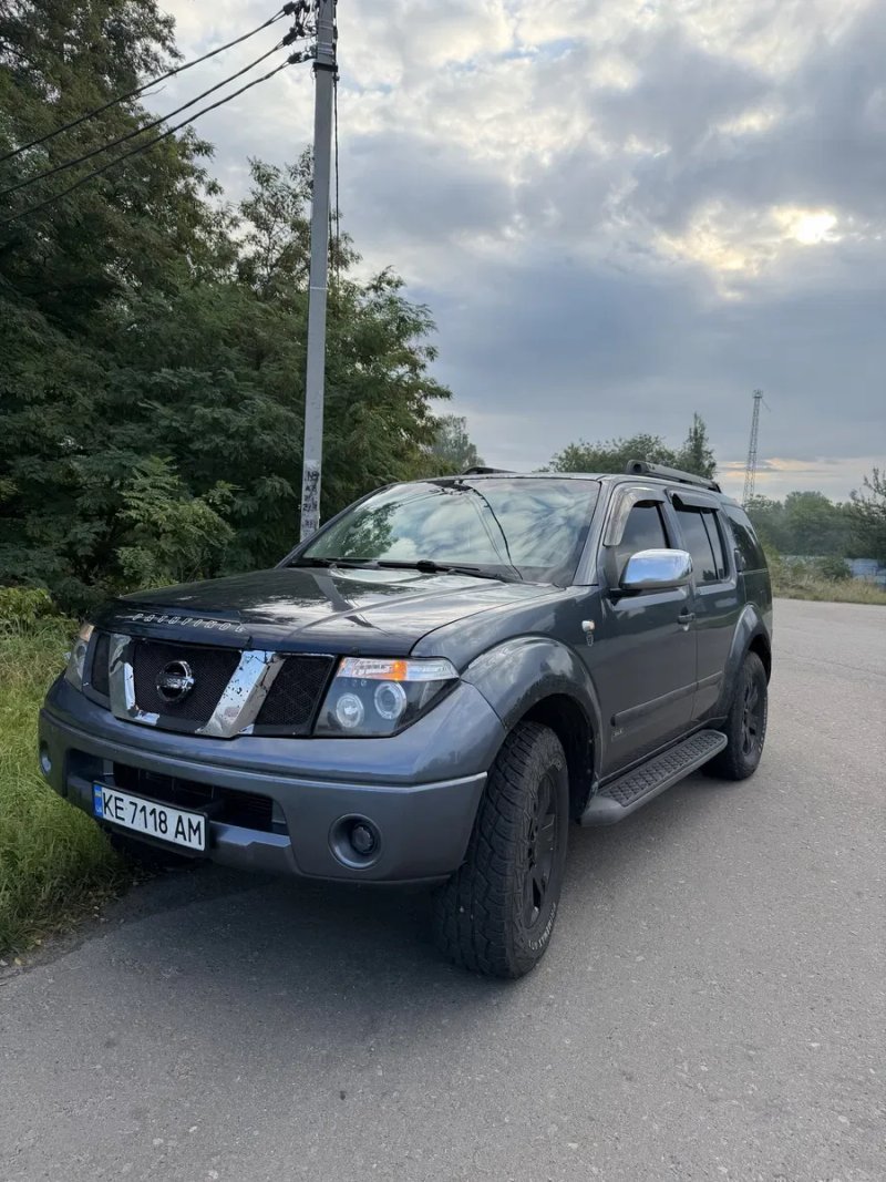 Nissan Pathfinder 4.0 га/бензин,  Автомат 4х4 полный привод подключаемый рамник ниссан пайнфандер — фото 3