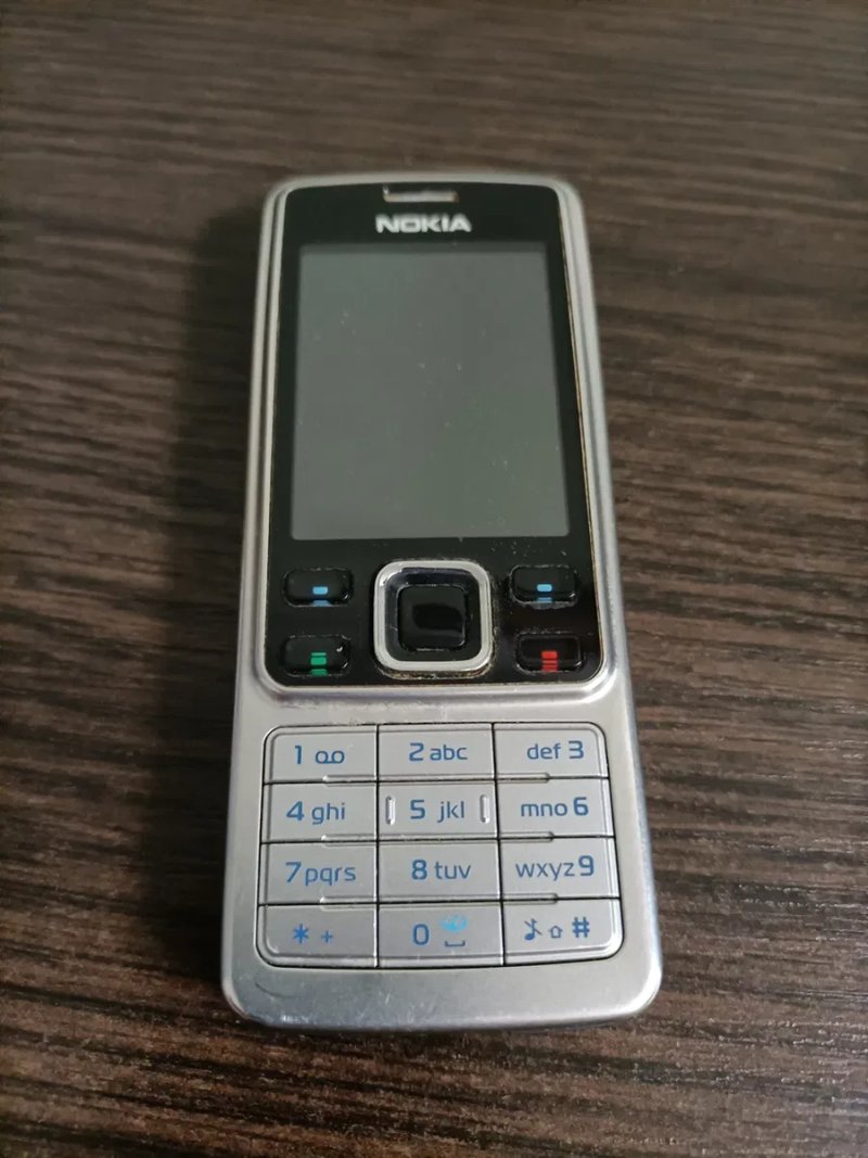 Nokia 6300 original silver — фото 2