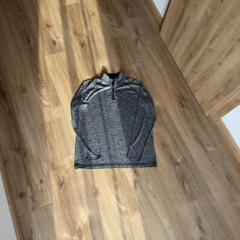 Нова кофта лонгслів від Under Armour ( розмір M)