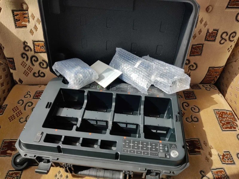 Нова не активована зарядна станція DJI BS65 Intelligent Battery Station (Universal) для акумулятоірв TB60 TB65 кейс для батарей Matrice 350 300 RTK — фото 6