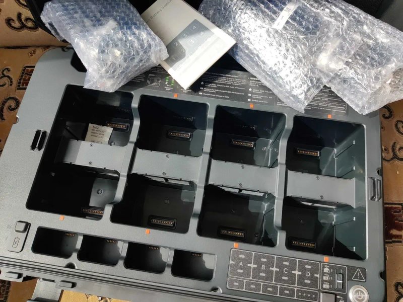 Нова не активована зарядна станція DJI BS65 Intelligent Battery Station (Universal) для акумулятоірв TB60 TB65 кейс для батарей Matrice 350 300 RTK — фото 7