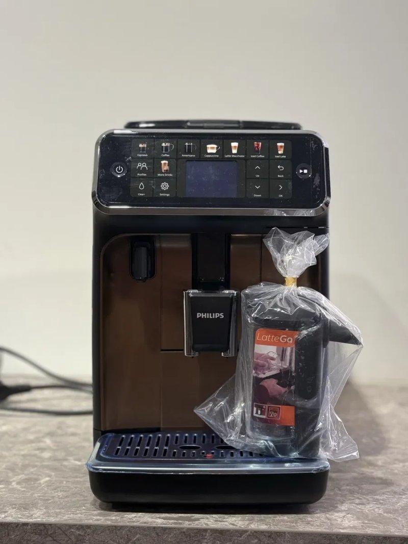 Нова Philips 5500 сучасна кавомашина Saeco — фото 6