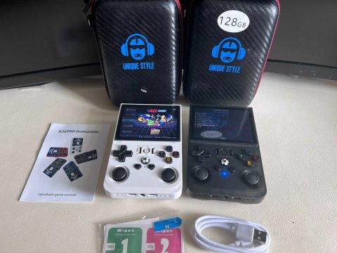 Нова R36 PRO 128 GB. Портативна ігрова приставка. Ретро консоль