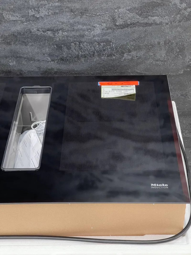 Нова Варильна поверхня KMDA 7774 з вмонтований витяжкою — фото 5