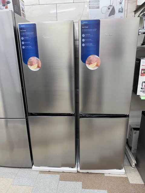 Нові холодильники Samsung , Midea ,