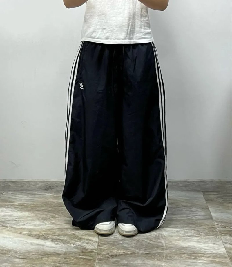 Нові мега широкі Adidas nylon opium balenciaga штани нейлонові адидас archive спортивки Super Baggy trackpants sweatpants rap firebird trackpants — фото 2