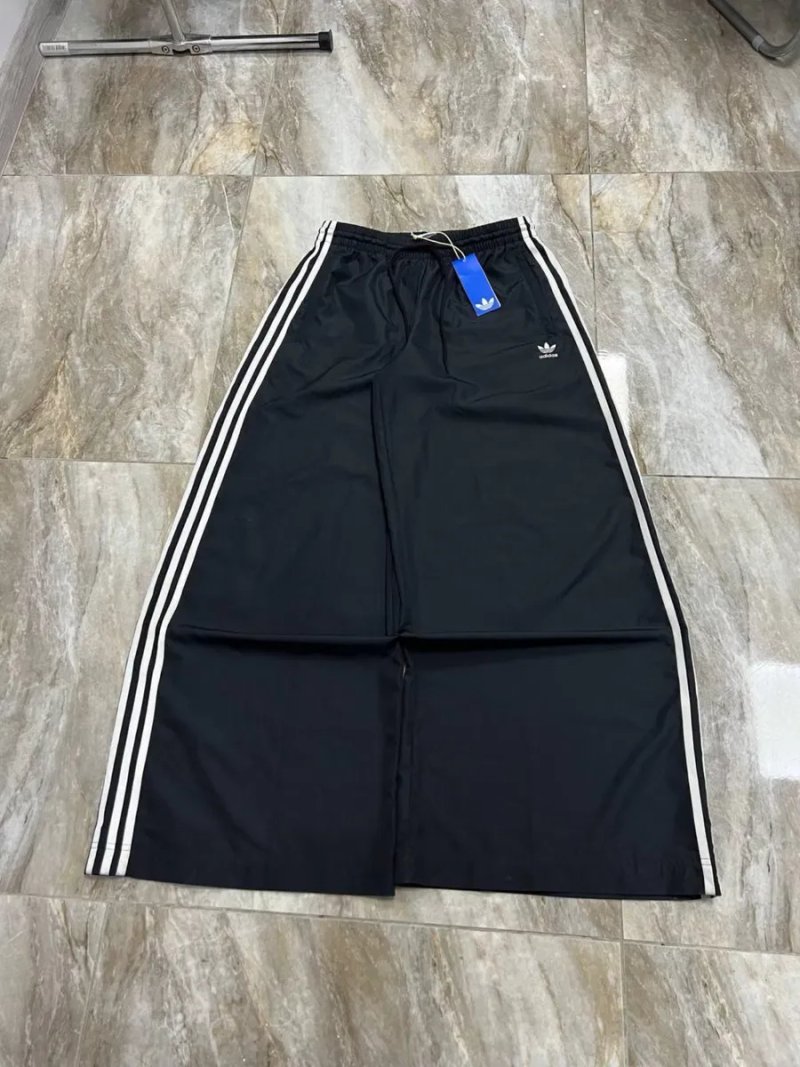 Нові мега широкі Adidas nylon opium balenciaga штани нейлонові адидас archive спортивки Super Baggy trackpants sweatpants rap firebird trackpants — фото 6